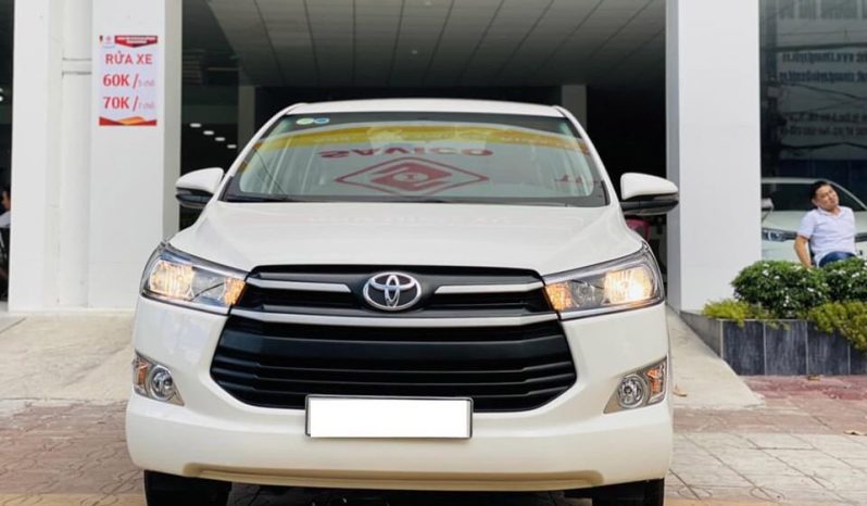 Toyota Innova 2.0 E  MT full